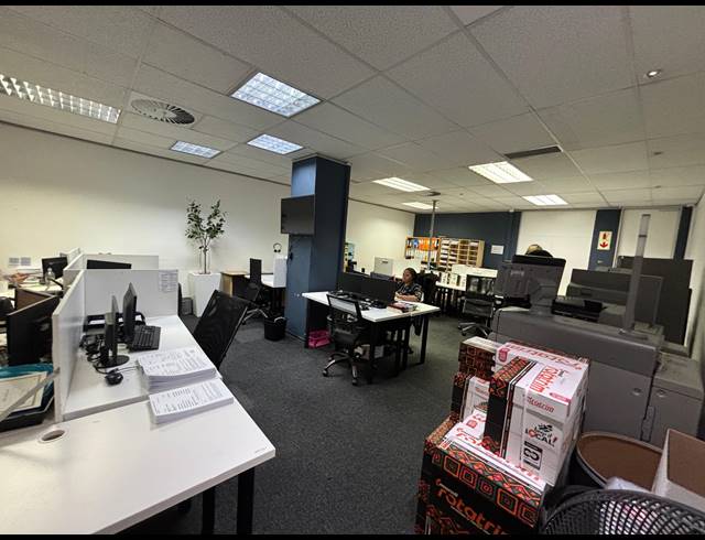 1,468M² OFFICE TO LET IN CAPE TOWN CITY CENTRE